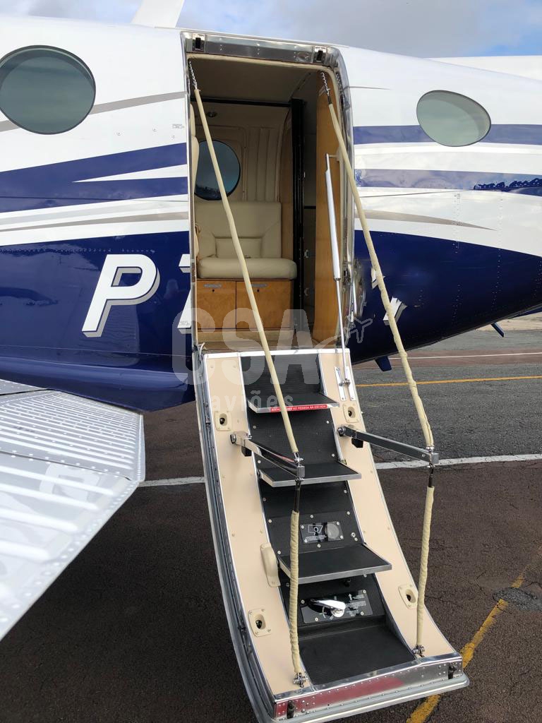 Veja o produto: KING AIR C90